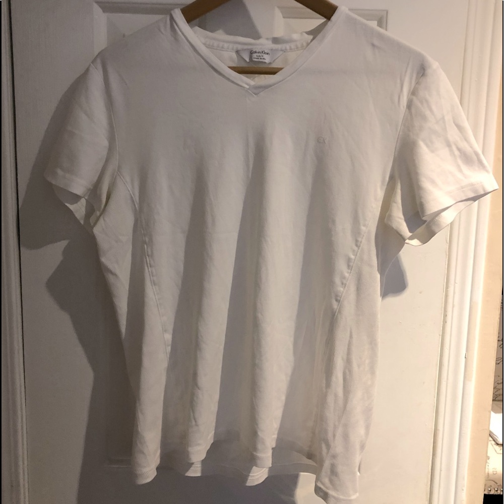 Calvin Klein Men’s V-NECK T-Shirt